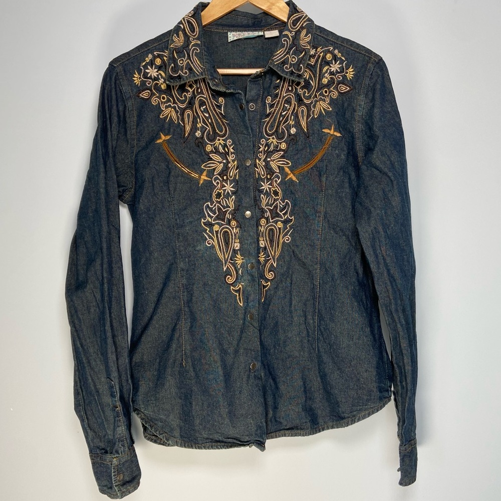 Vintage Denim Button Up Shirt Chambray Embroidered Western Coastal Cowgirl Rodeo